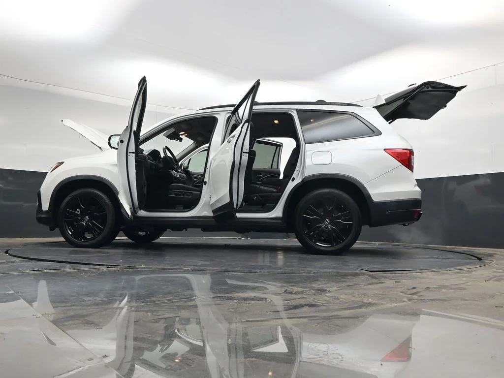 Used 2022 Platinum White Pearl Honda Special Edition image 40