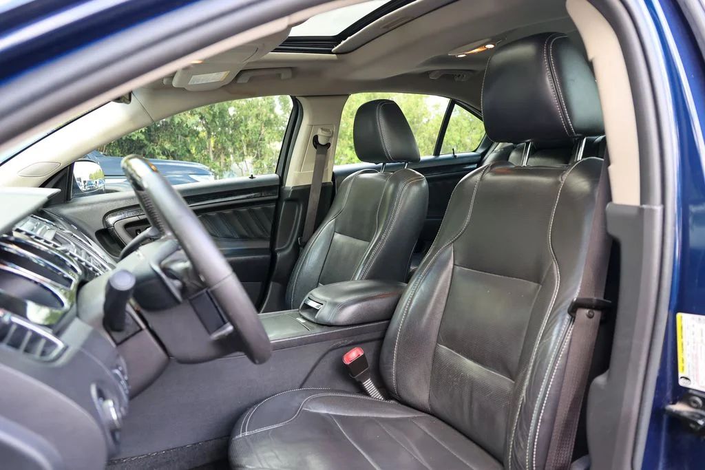 Used 2012 Blue Ford Limited image 30