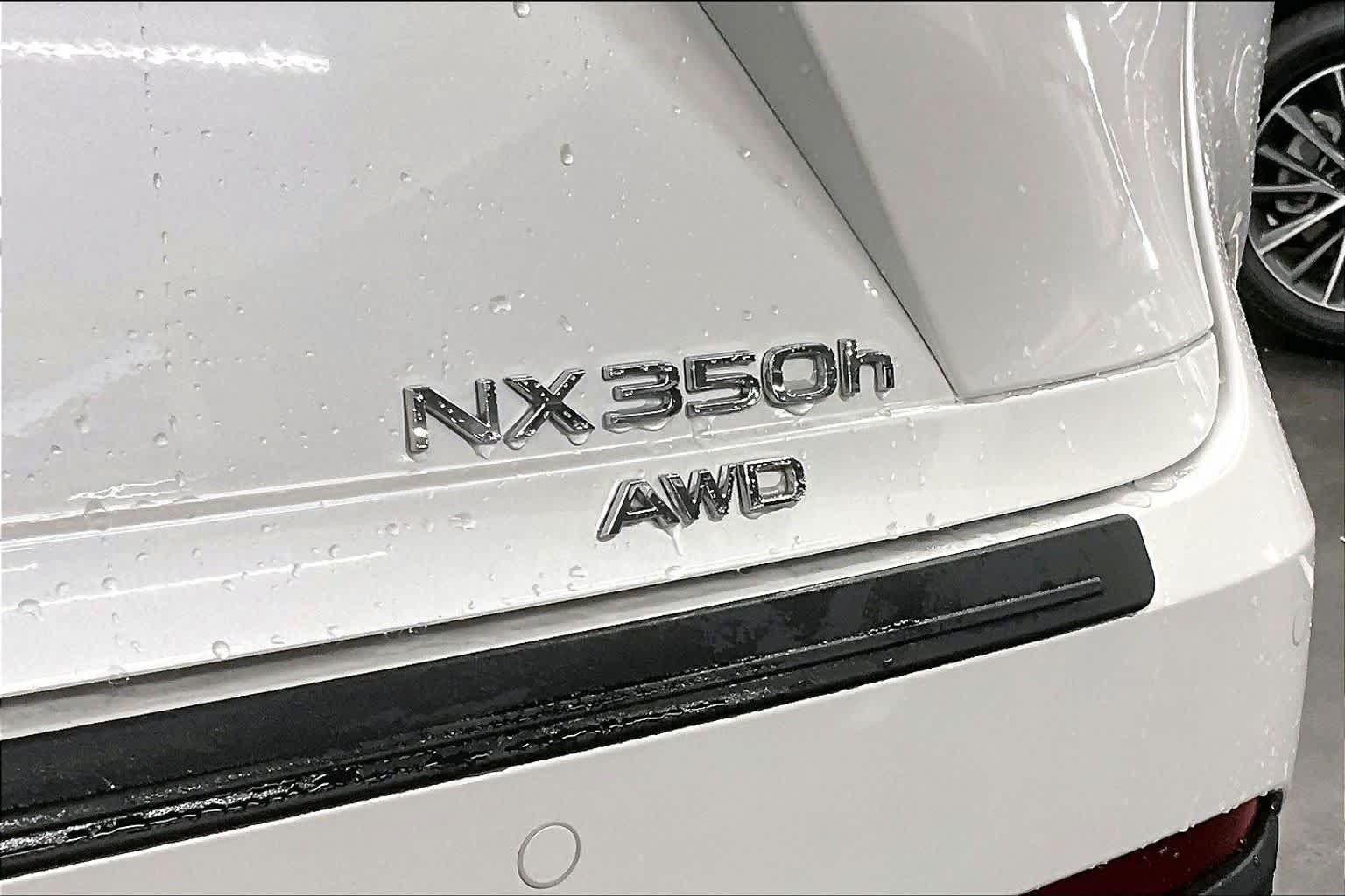 2025 Lexus NX Hybrid 350h - Photo 9