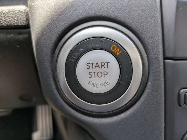 Used 2014 Red Nissan Touring image 25