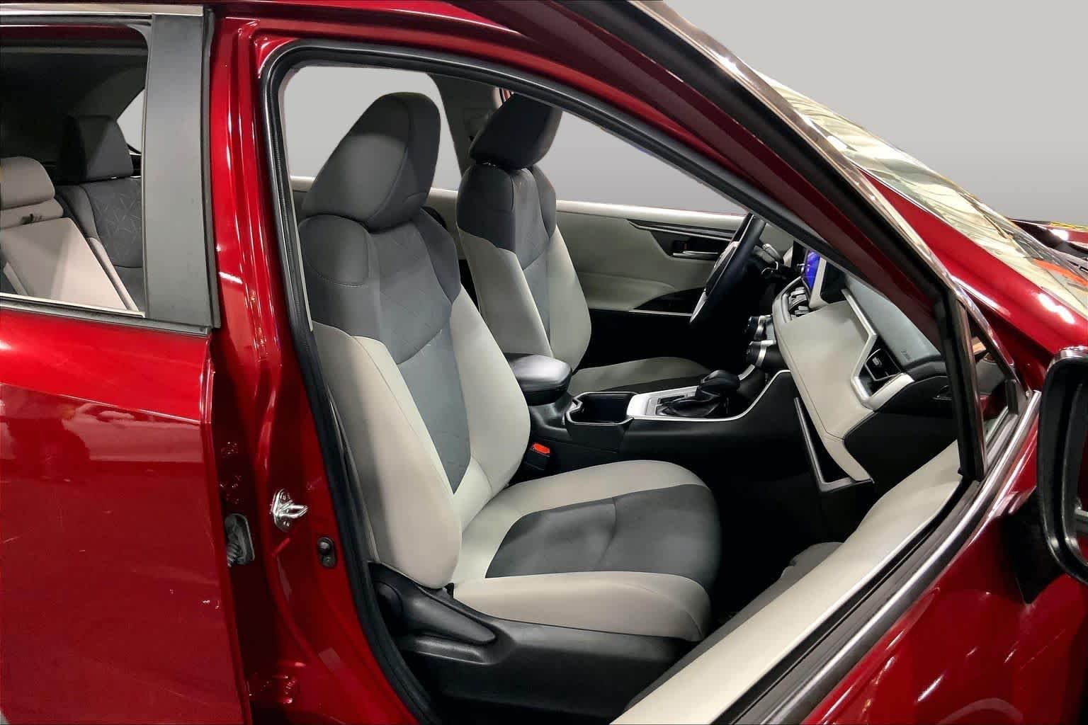 Used 2023 Ruby Flare Pearl Toyota XLE image 9