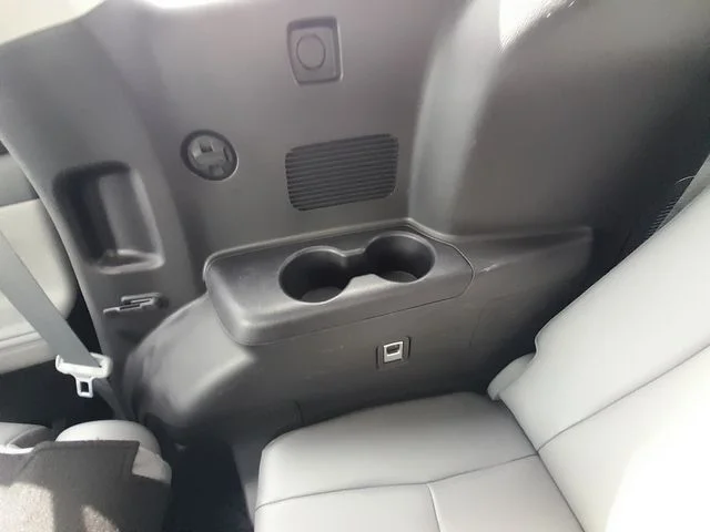 Used 2021  Toyota XLE image 51