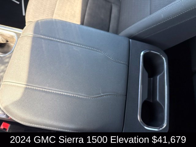 Used 2024 Summit White GMC Elevation image 29