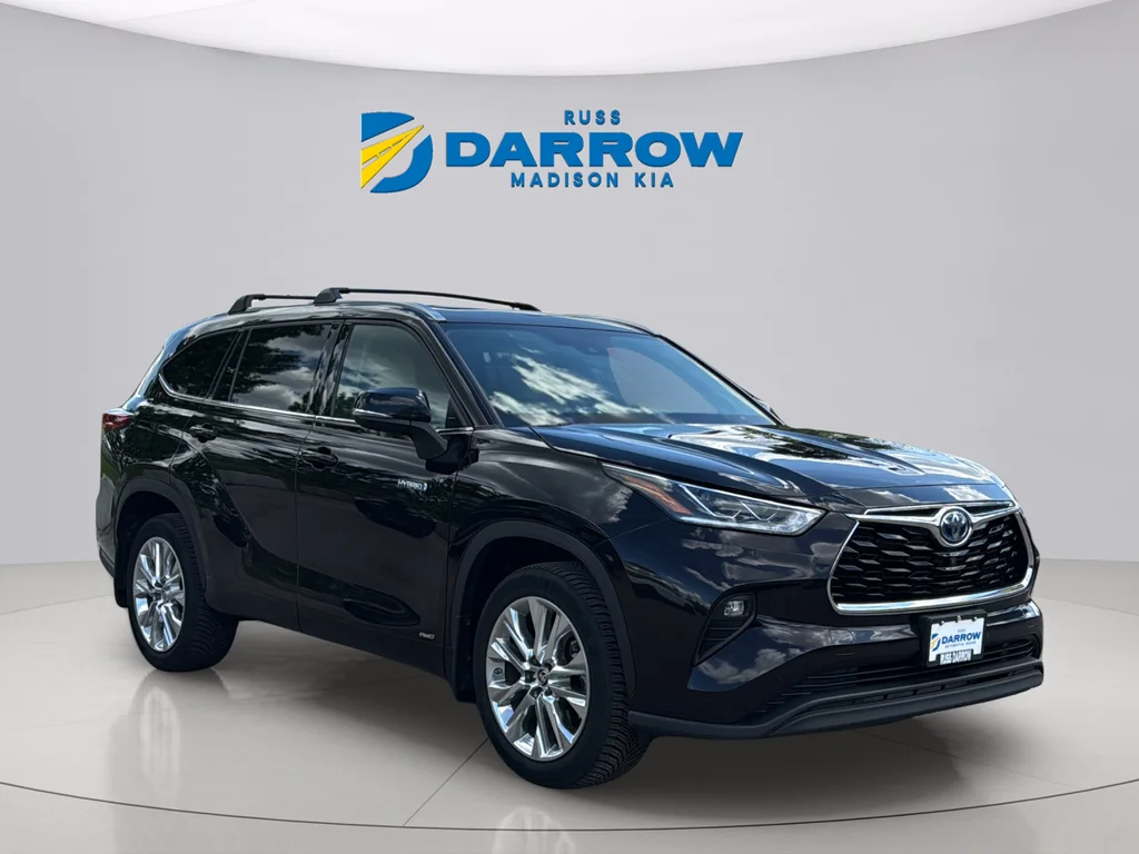 Used 2020 Amber Toyota Limited image 7