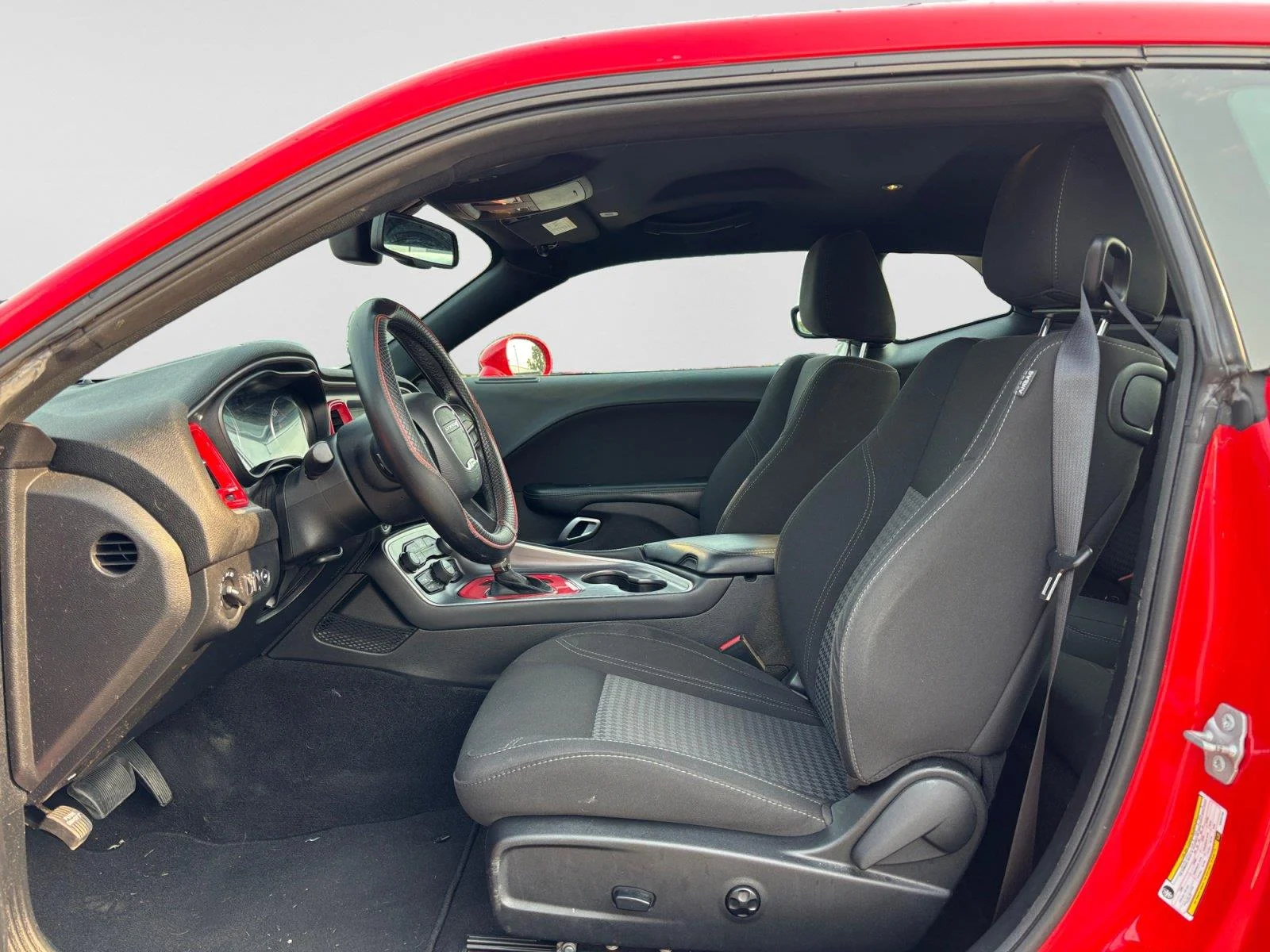 Used 2020 Torred Clearcoat Dodge SXT image 10