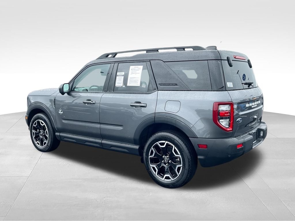 Used 2025 Gray Ford Outer Banks image 6