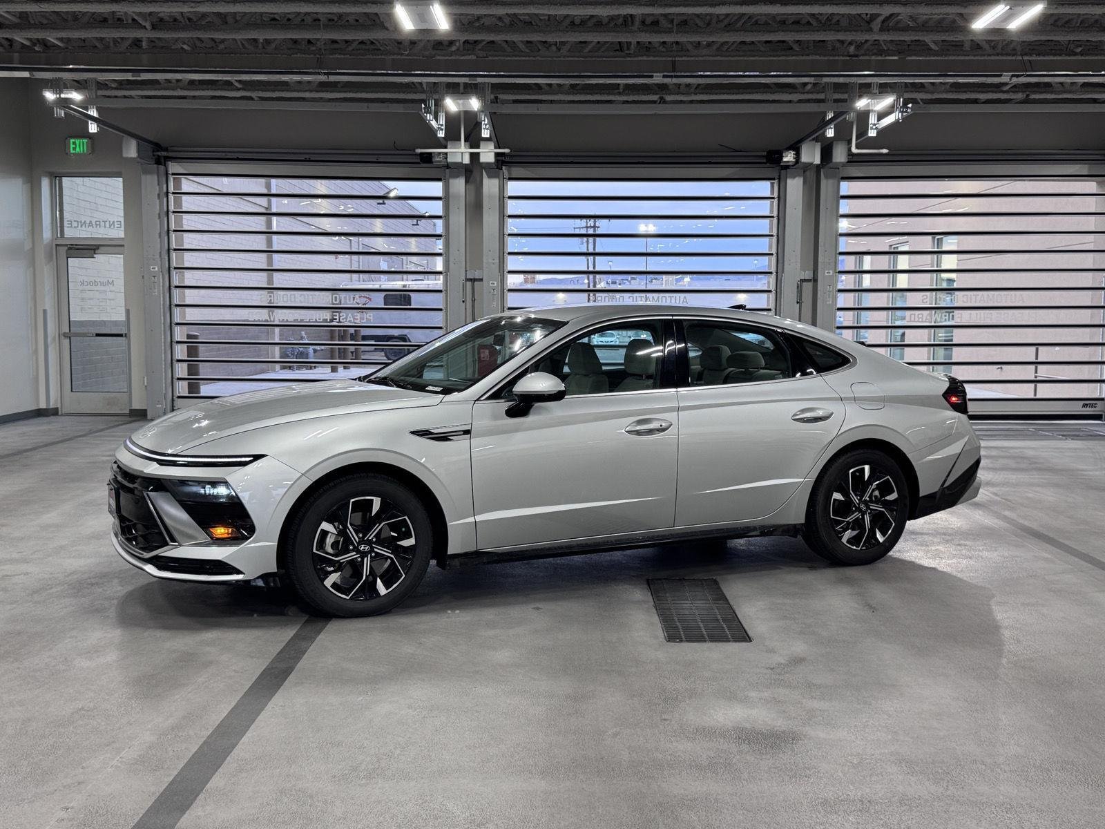 2025 Hyundai Sonata SEL's photo