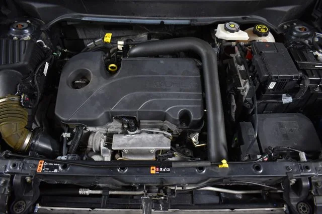 Used 2023 Gray Chevrolet LT image 17