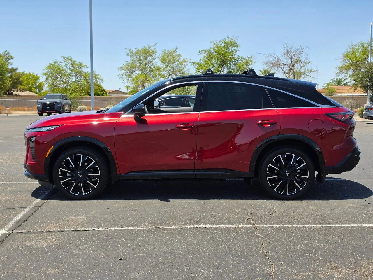 New 2027 2T SUN RED INFINITI Autograph AWD image 2