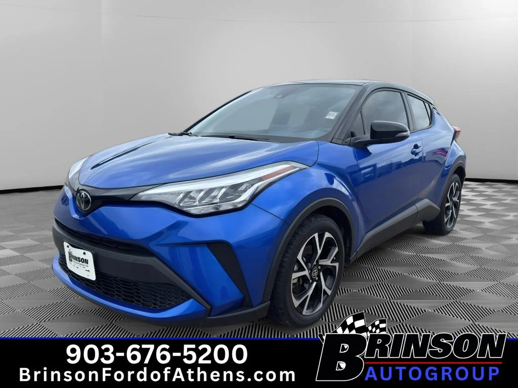 2020 Toyota C-HR XLE's photo