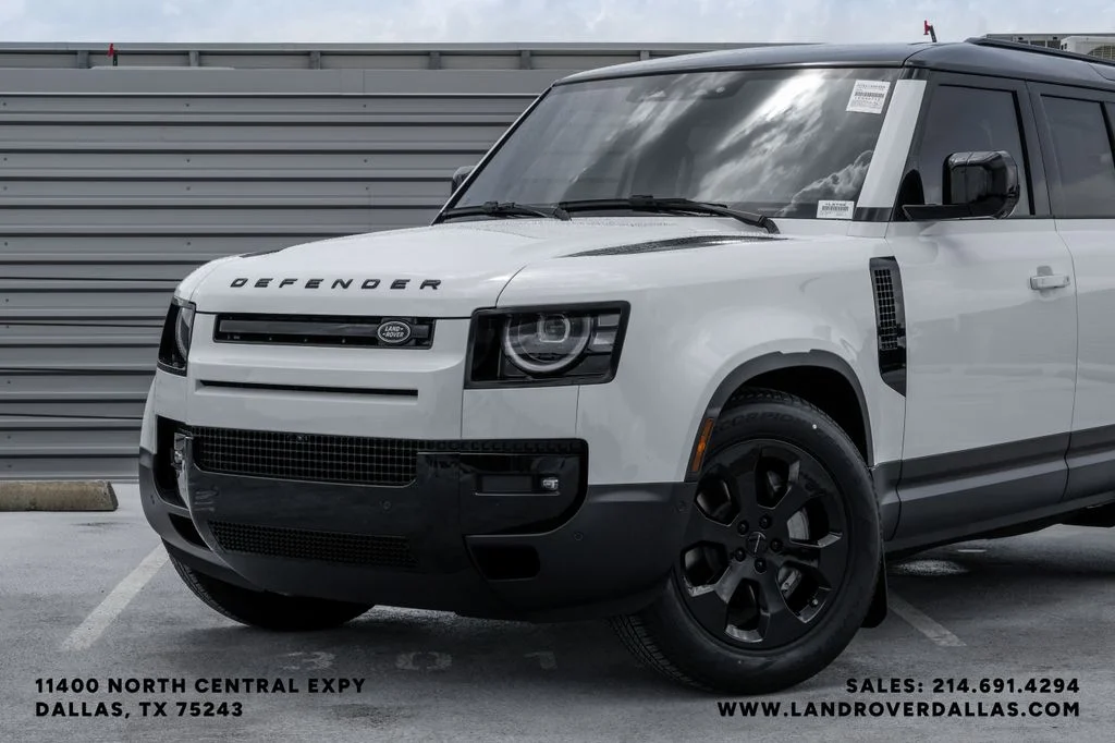 New 2026 Fuji White Land Rover S image 3
