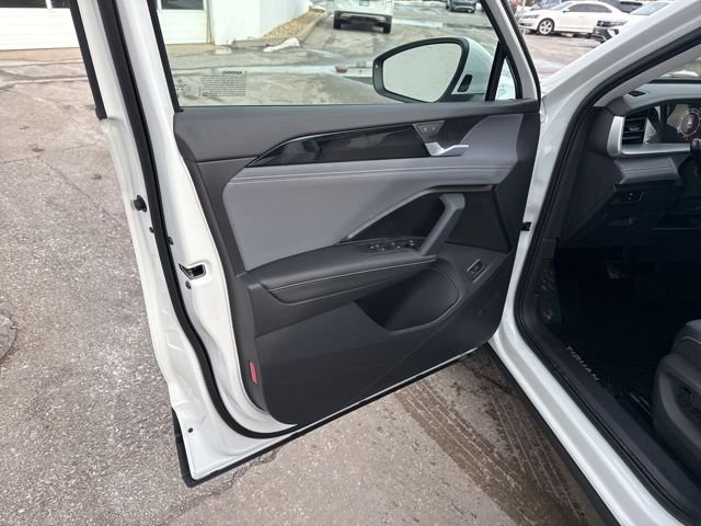 New 2026 Pure White Volkswagen 2.0T SE image 15
