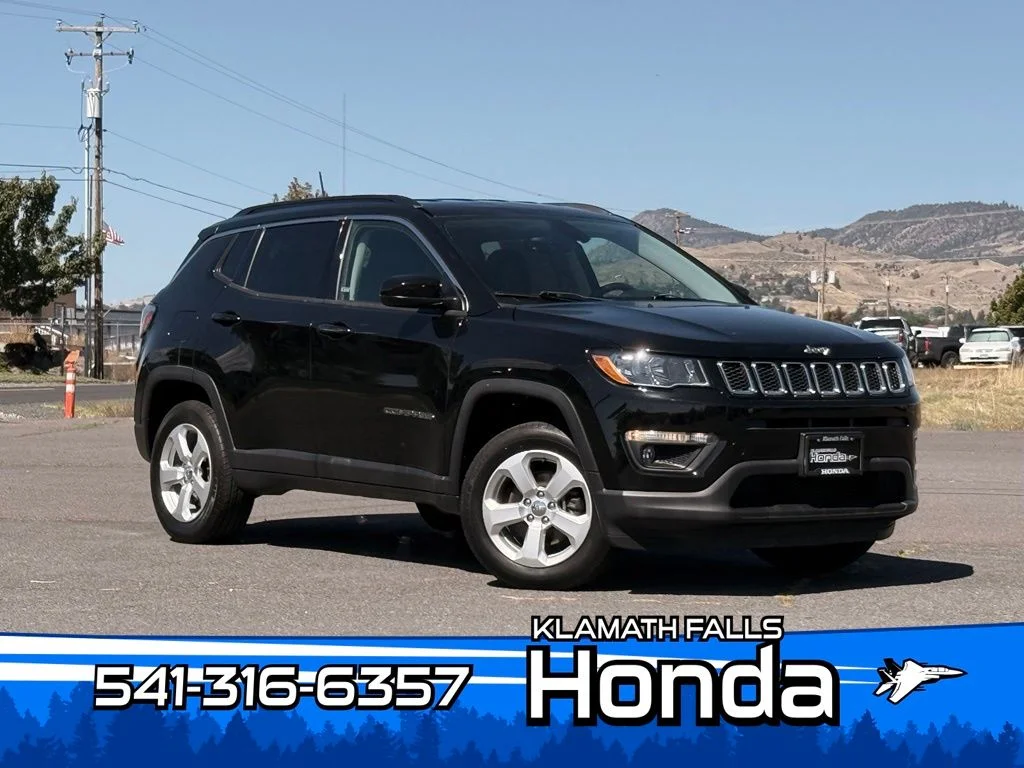 Used 2018 Diamond Black Jeep Latitude image 1