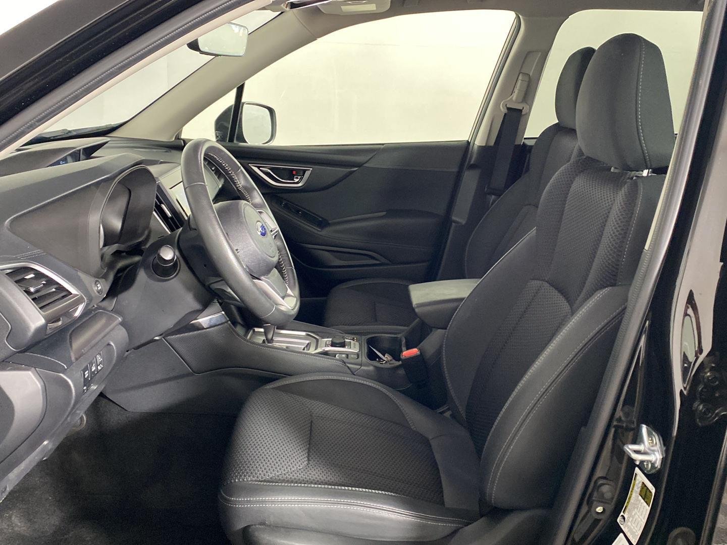 Used 2024 Crystal Black Silica Subaru Premium image 28