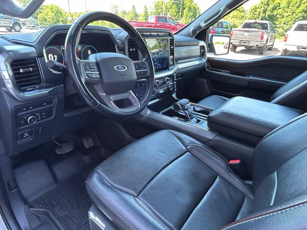 Used 2021 White Ford Lariat image 19