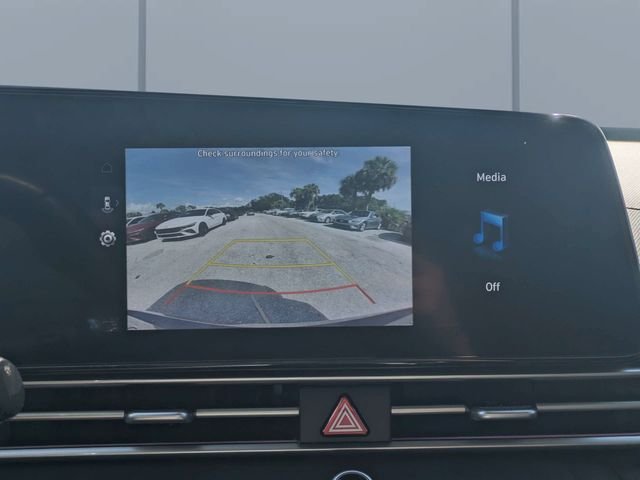 2024 Hyundai Elantra SEL - Photo 21