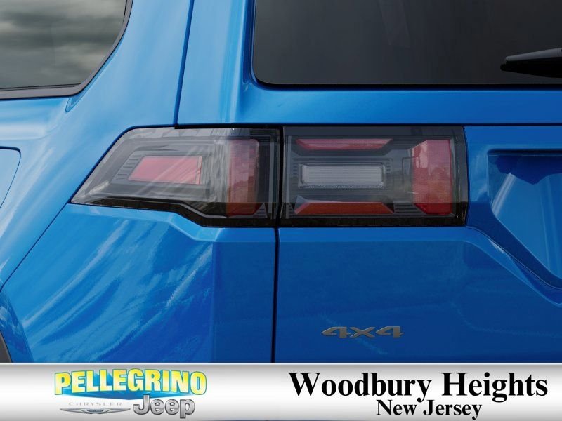 New 2026 Hydro Blue Pearl-Coat Exterior Paint Jeep Limited image 9