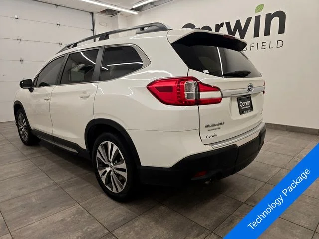Used 2022 Crystal White Pearl Subaru Limited image 3