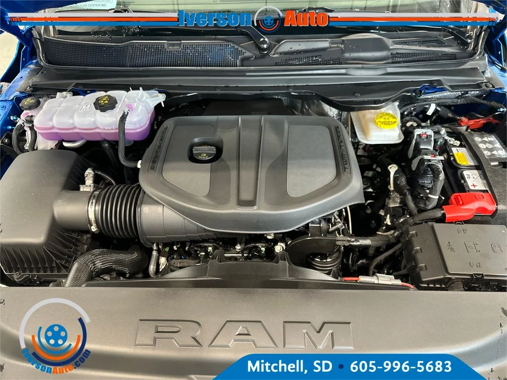 New 2026 Hydro Blue Pearl-Coat Exterior Paint RAM Laramie image 10