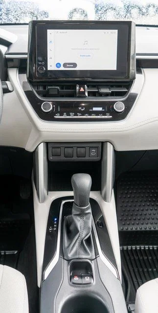 Used 2023 Beige Toyota L image 16