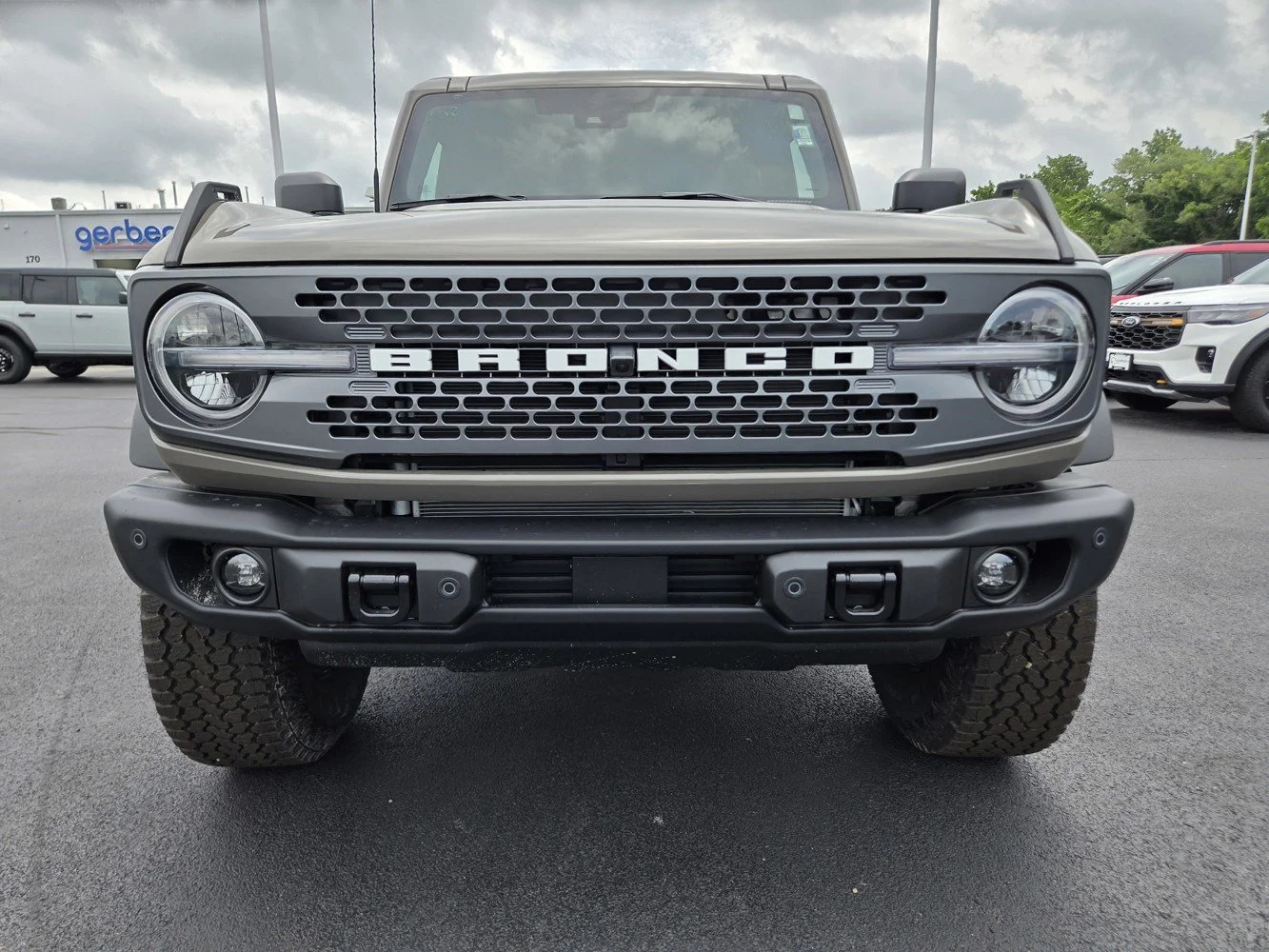 New 2026 Marsh Gray Ford Badlands image 32