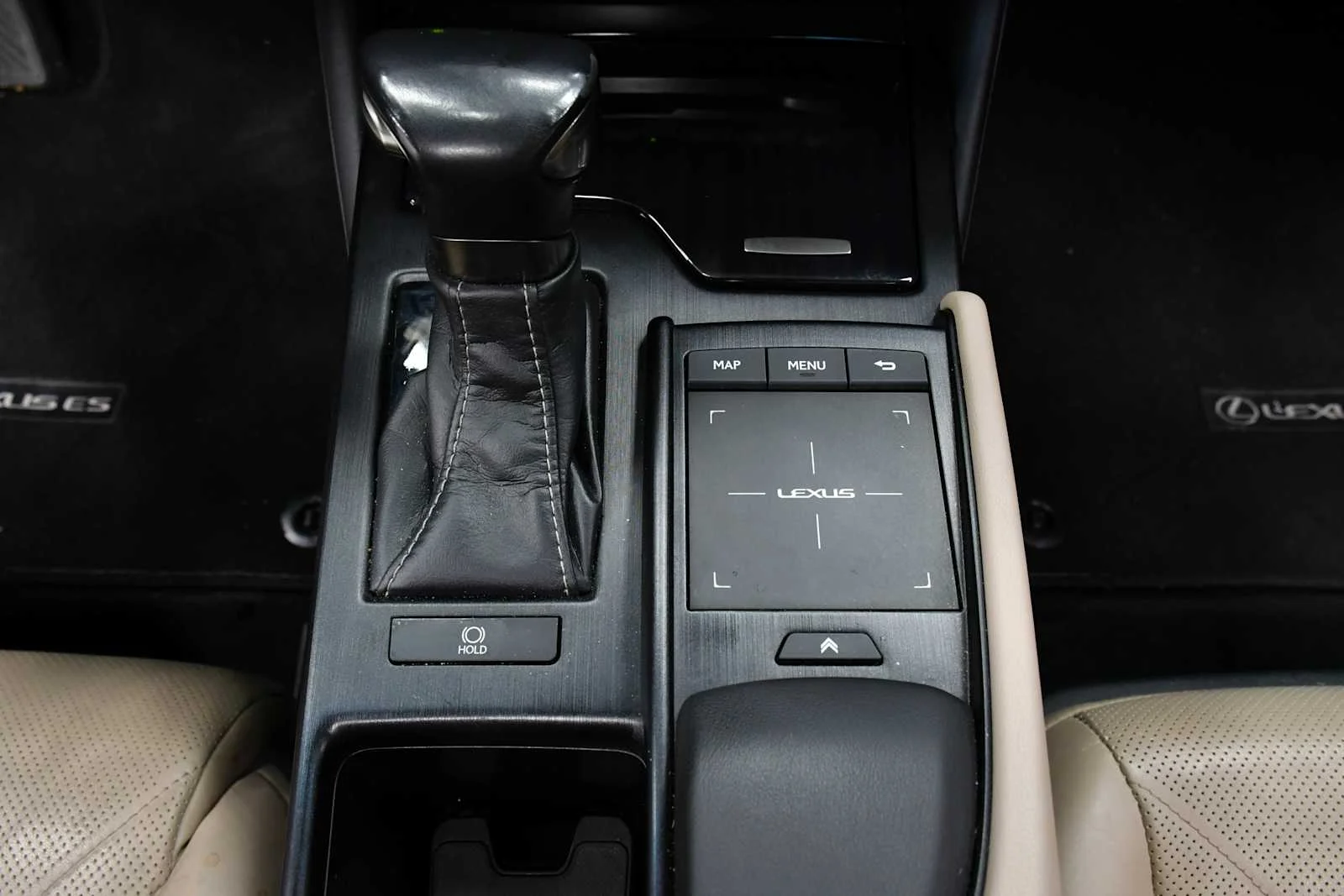 Used 2019 Moonbeam Beige Metallic Lexus Ultra Luxury image 23
