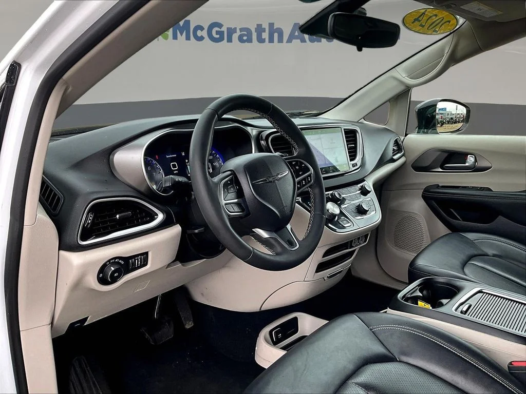 Certified Used 2024 White Chrysler Touring L image 20