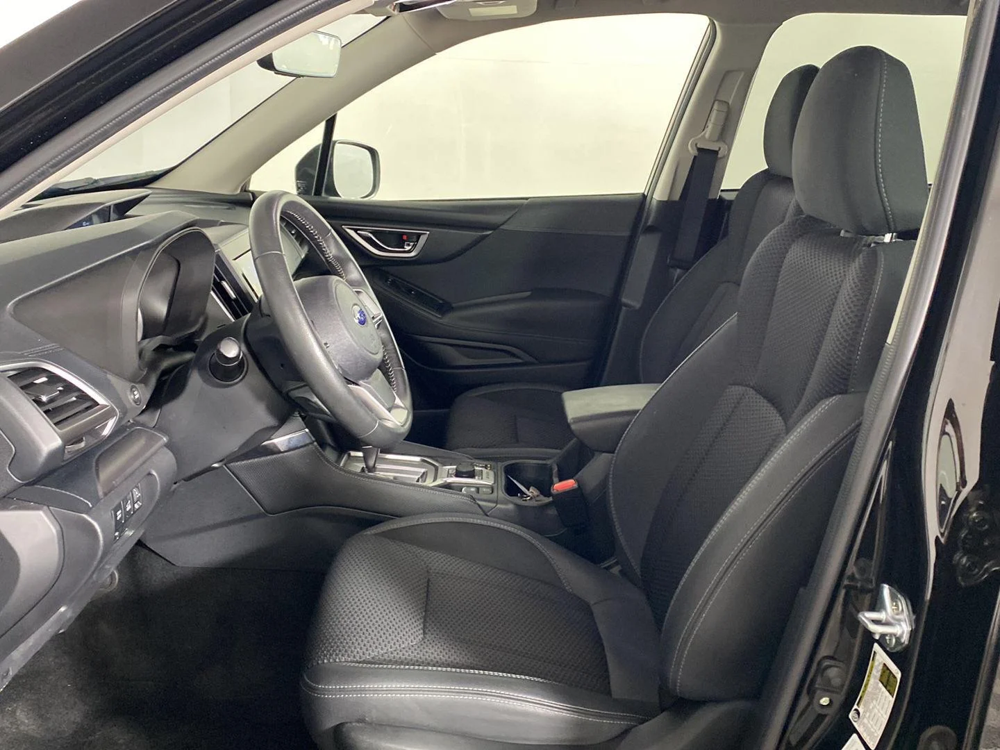 Used 2024 Crystal Black Silica Subaru Premium image 28