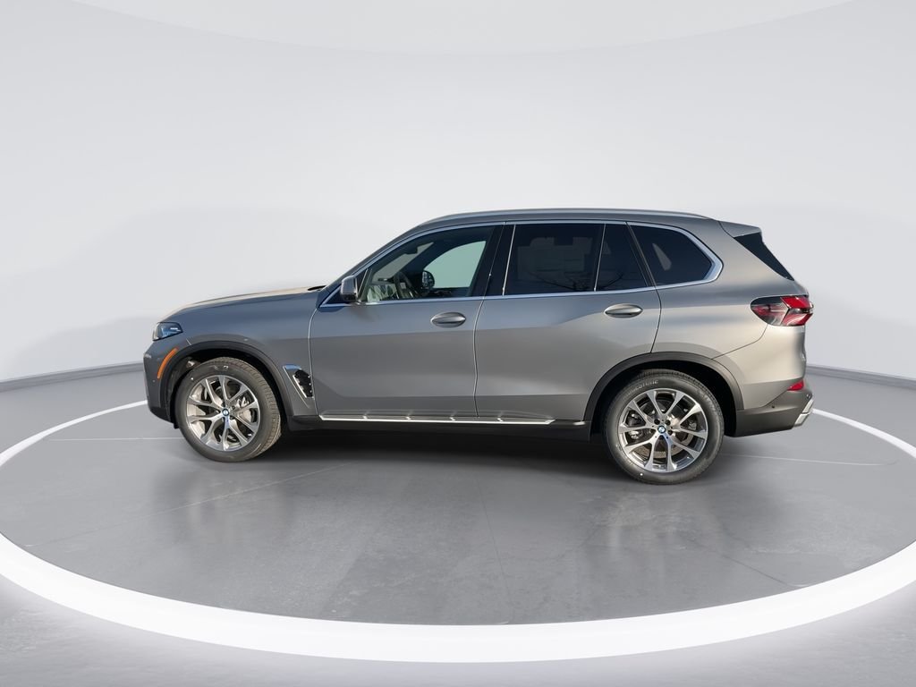 Used 2026 Gray Metallic BMW xDrive40i image 5