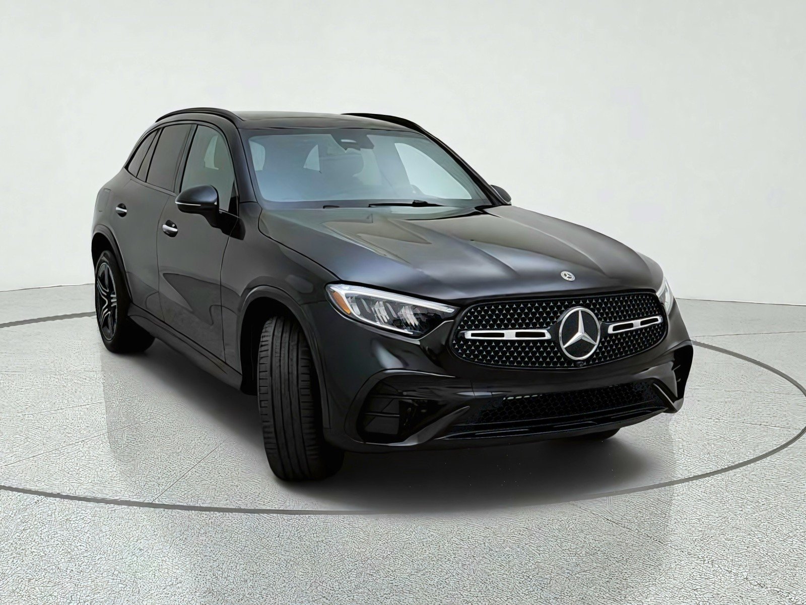 Certified Used 2026 Black Mercedes-Benz GLC 300 image 4