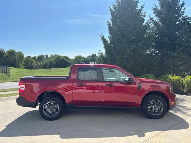 New 2026 Ruby Red Metallic Tinted Clearcoat Ford XLT image 5