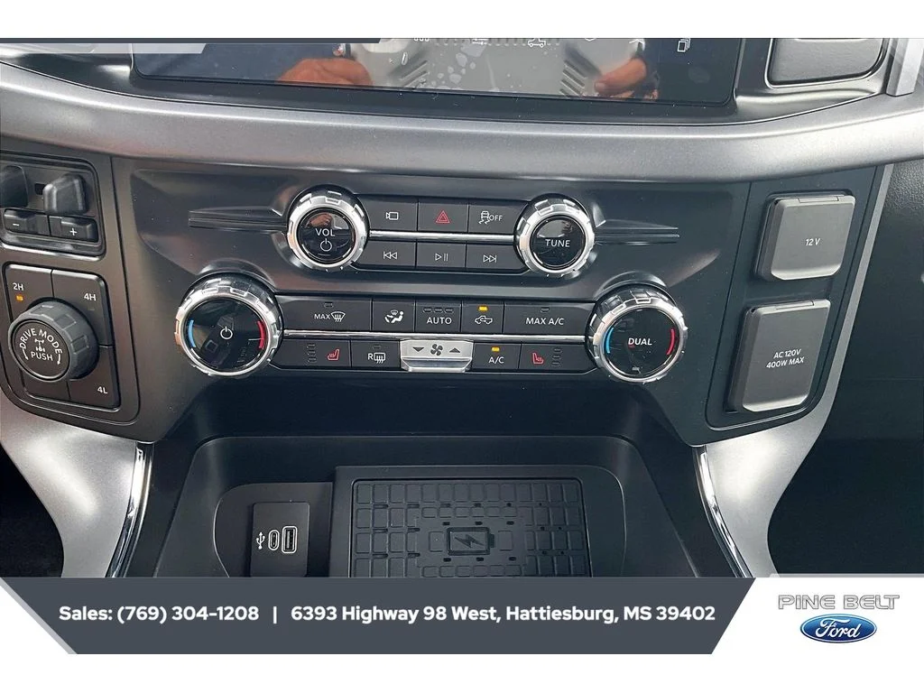 New 2026 Antimatter Blue Metallic Ford XLT image 24