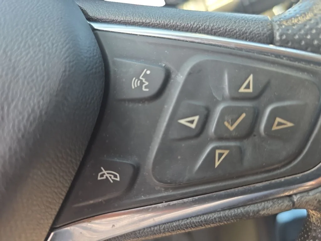 Used 2020 Gray Chevrolet LT image 20