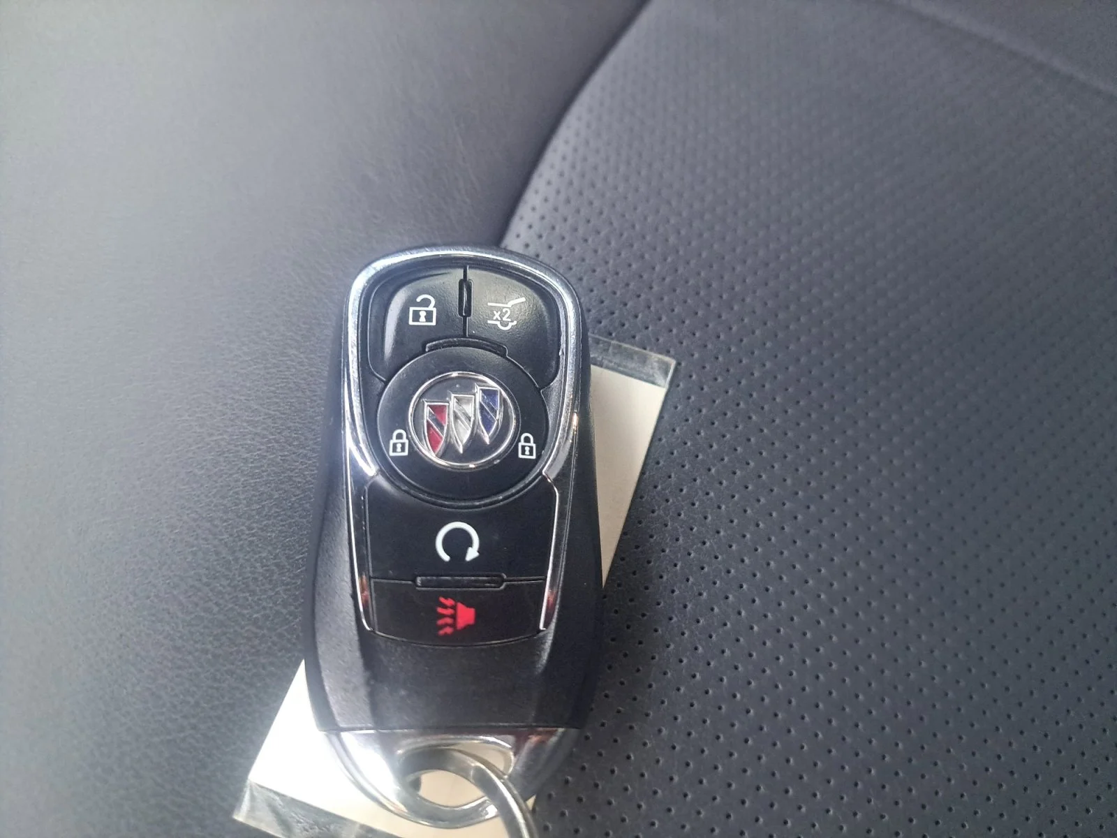Used 2024 Moonstone Gray Metallic Buick Essence image 29
