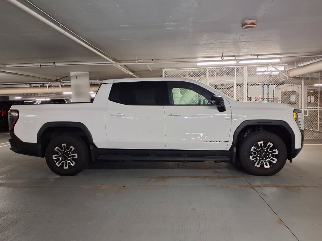 New 2026 Summit White GMC Elevation Extended Range image 4