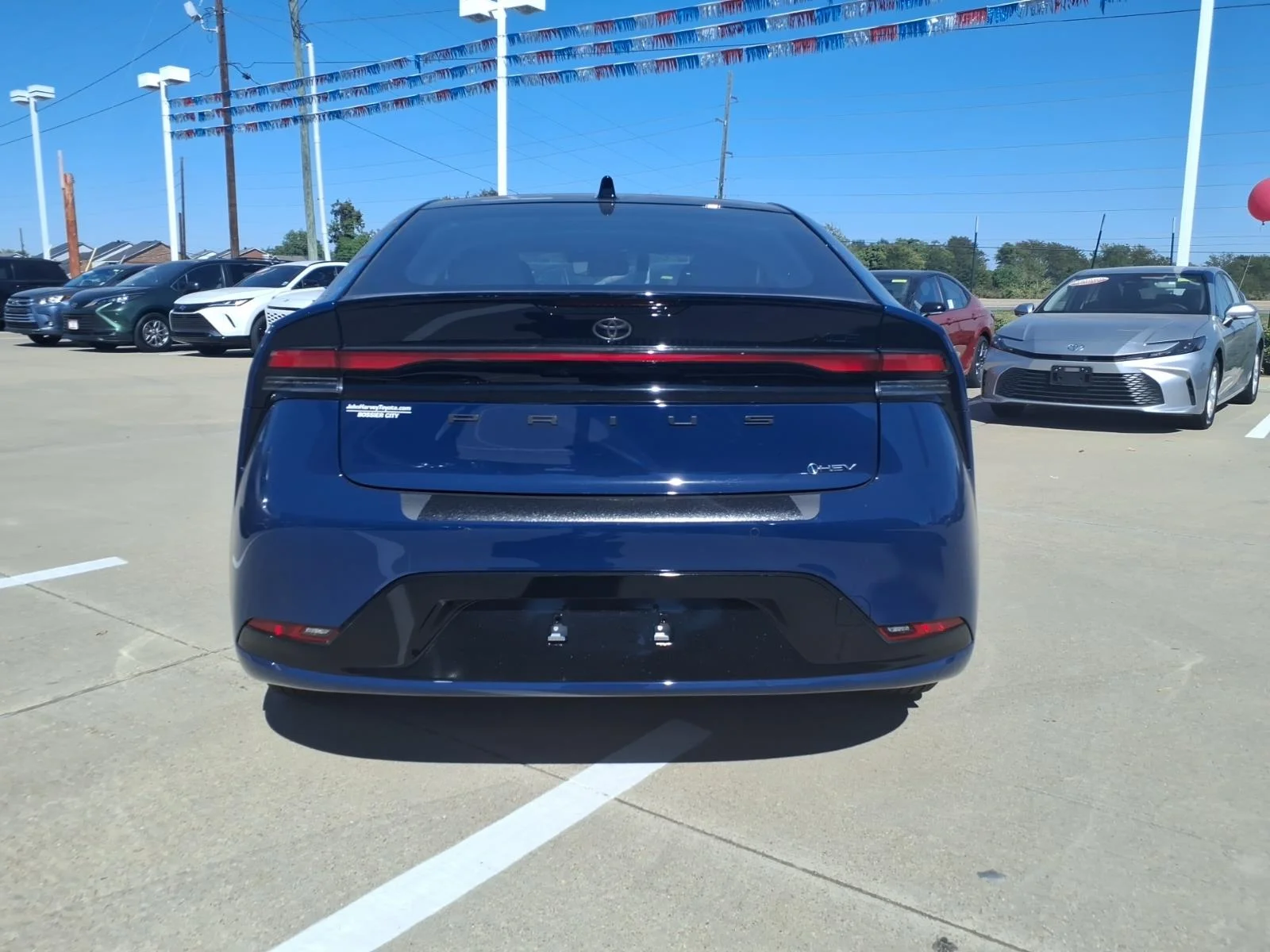 New 2027 Reservoir Blue Toyota  XLE image 3