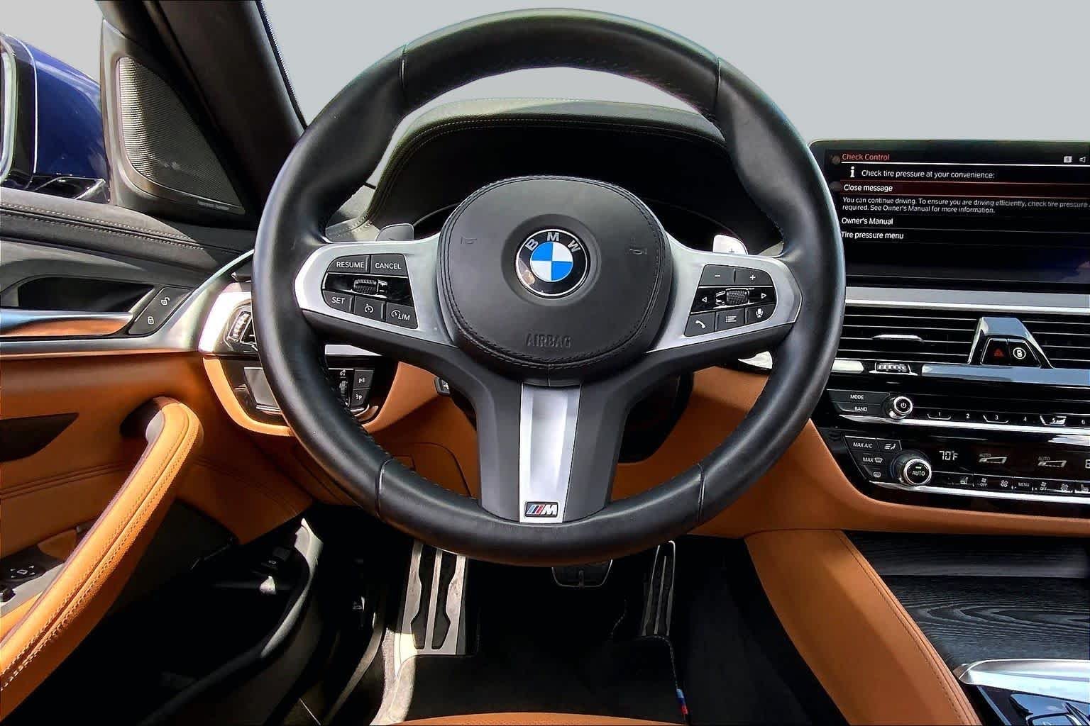 Used 2023 Phytonic Blue Metallic BMW 540i image 6