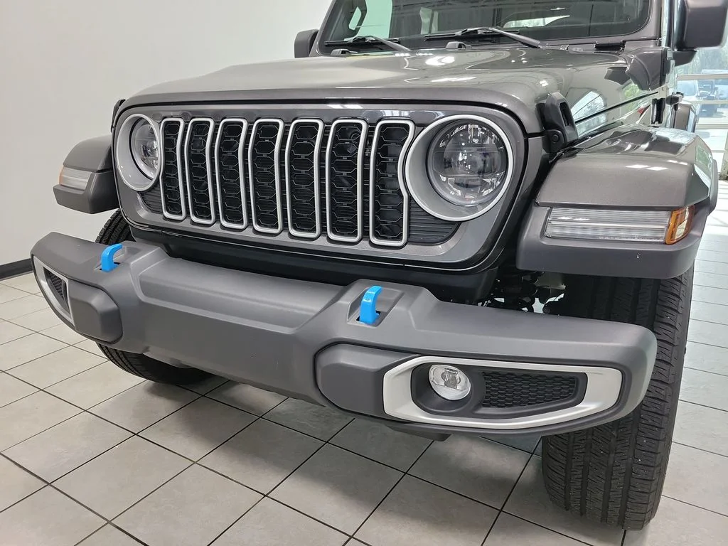 Used 2024 Gray Jeep Sahara 4xe image 28