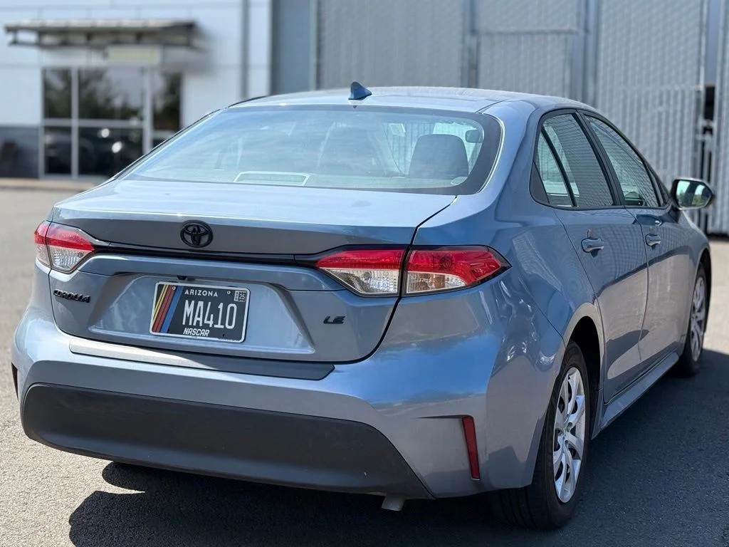 Used 2023  Toyota LE image 5