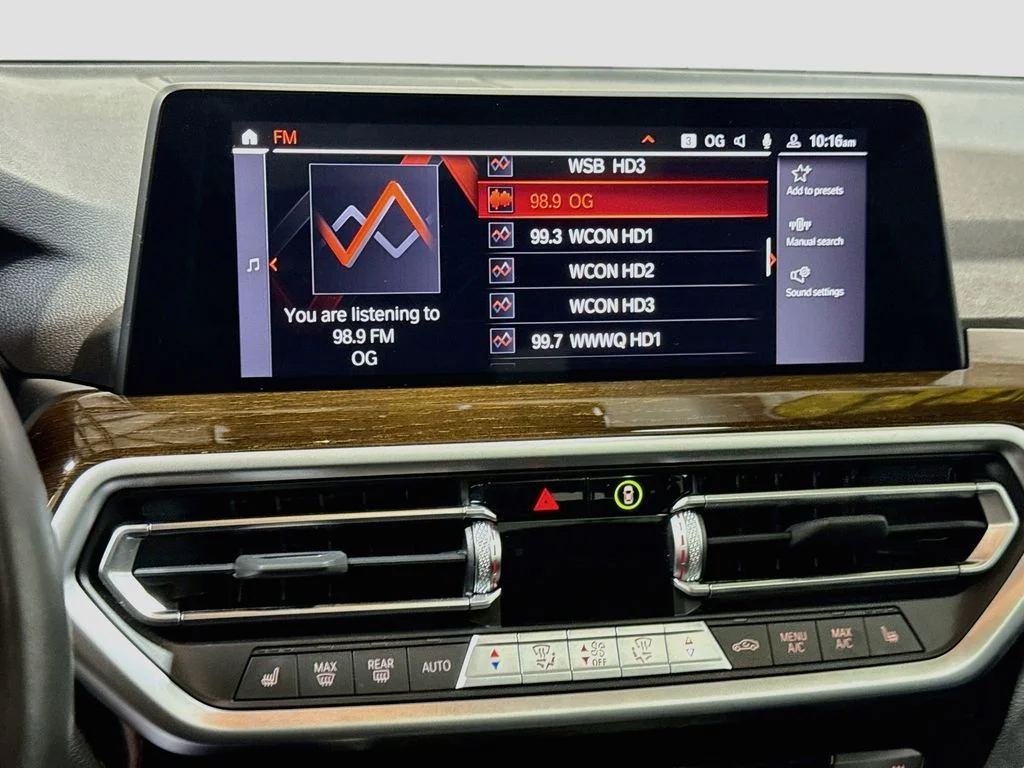 Used 2024 Gray BMW sDrive30i image 8