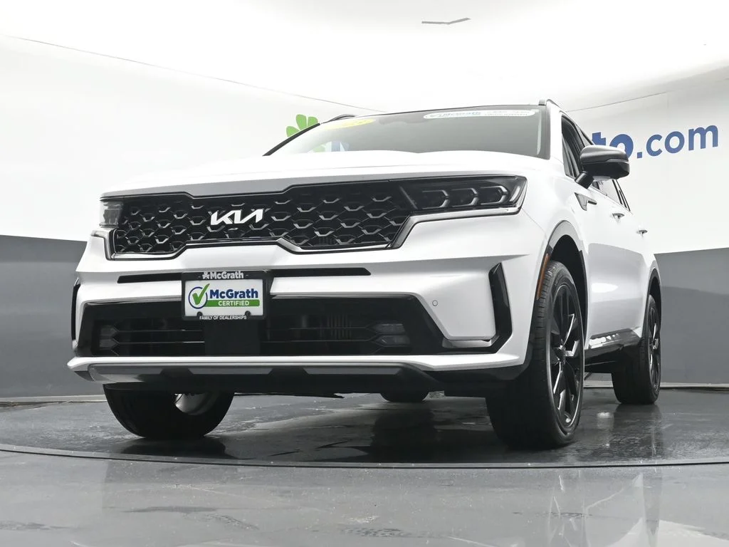 Certified Used 2023 White Kia SX-Prestige image 7