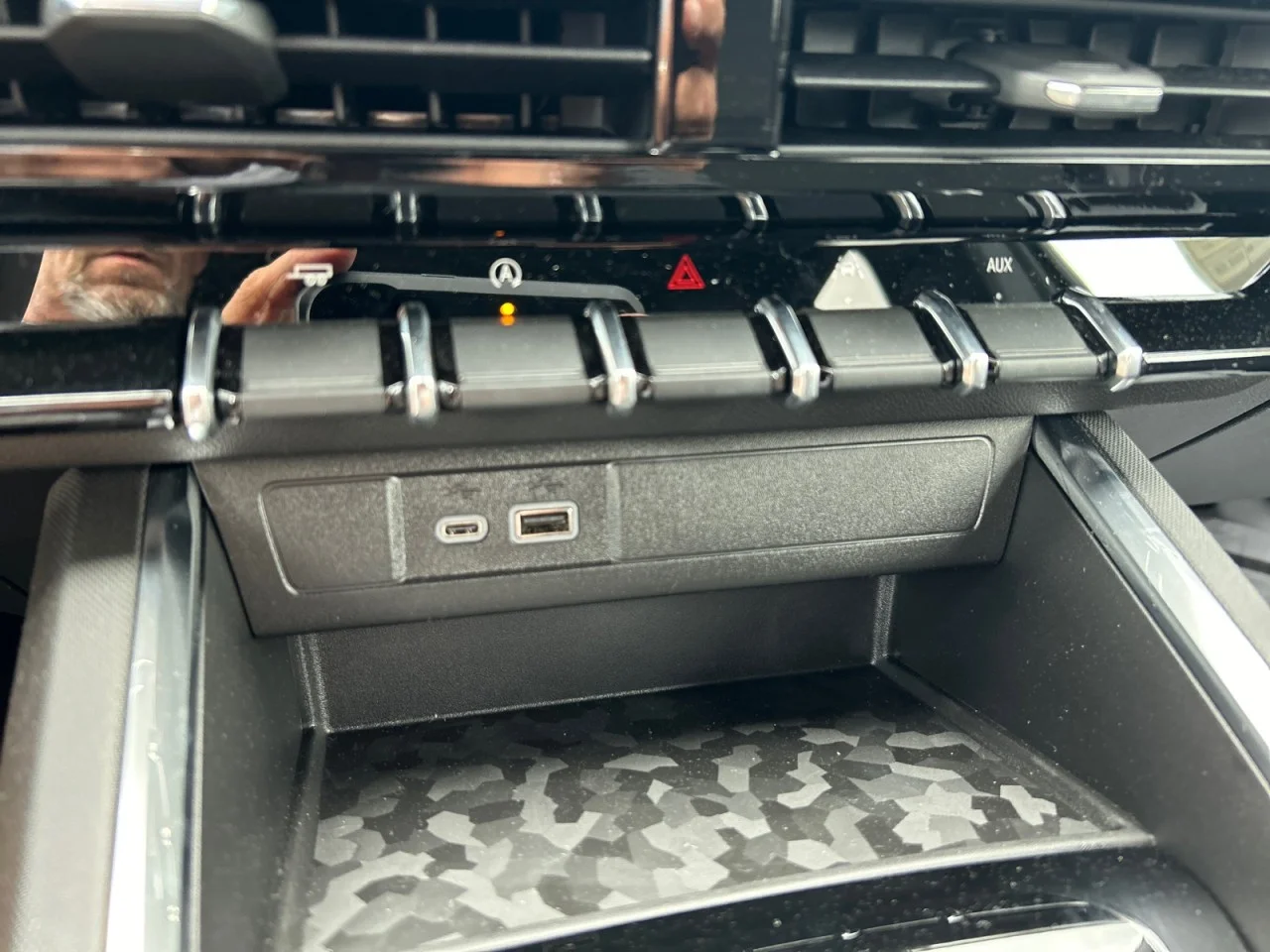 2026 GMC Canyon Elevation - Photo 13