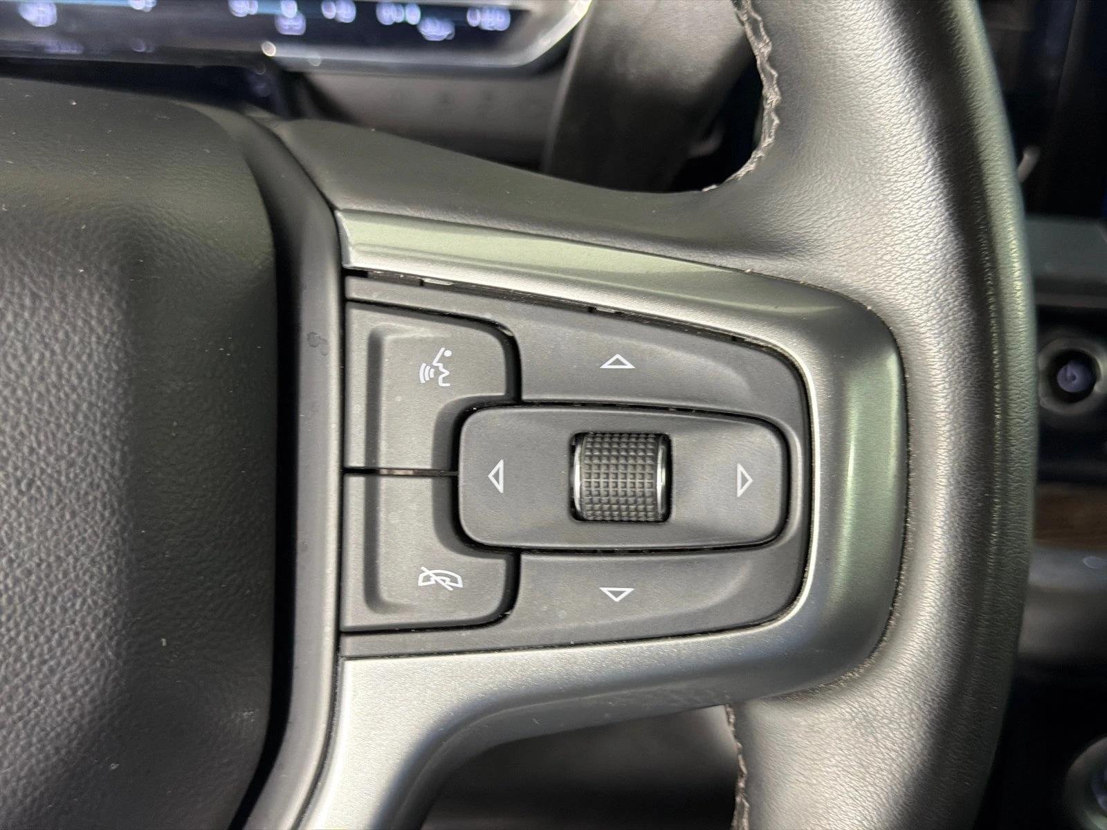 Used 2024 Sterling Gray Metallic Chevrolet LT image 25