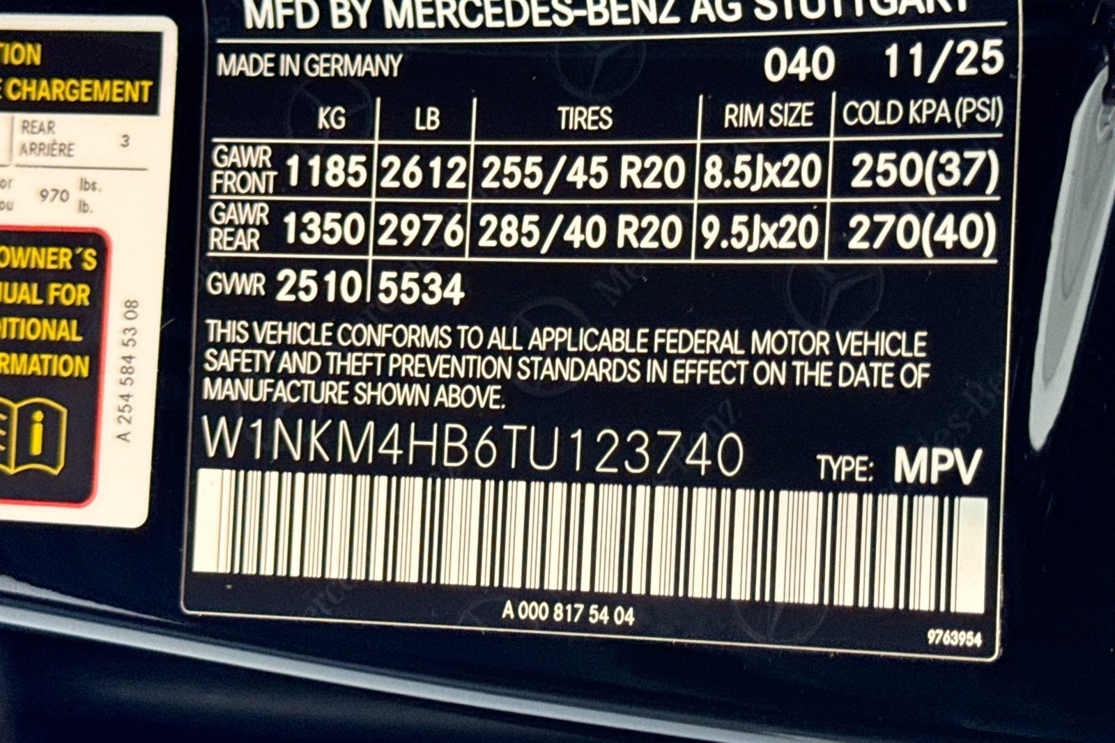New 2026 Black Mercedes-Benz GLC 300 image 29