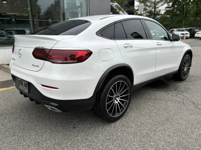 Used 2023 Polar White Mercedes-Benz GLC 300 ~ AMG® LINE !! image 6