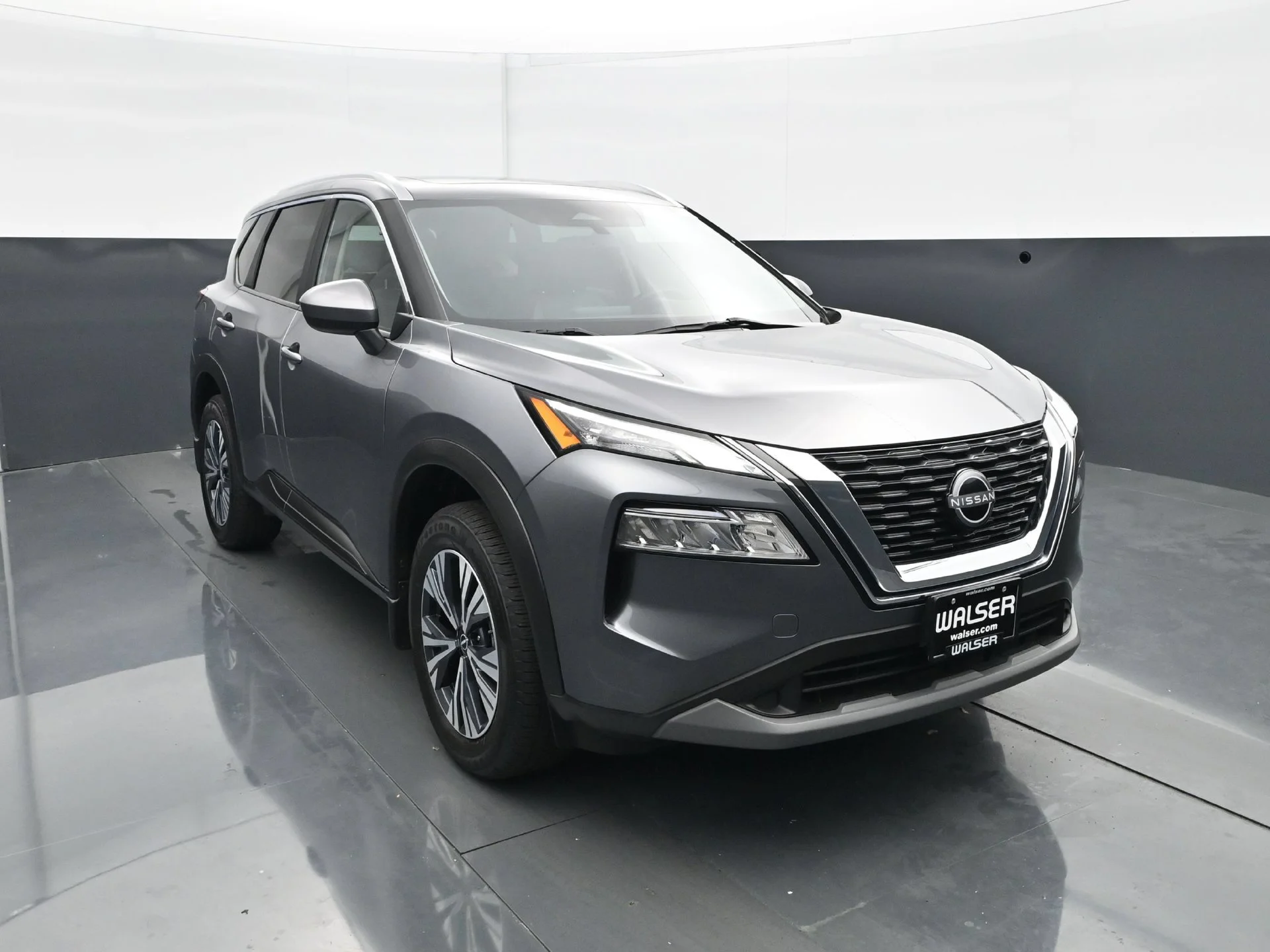 Used 2023 Gun Metallic Nissan SV image 11