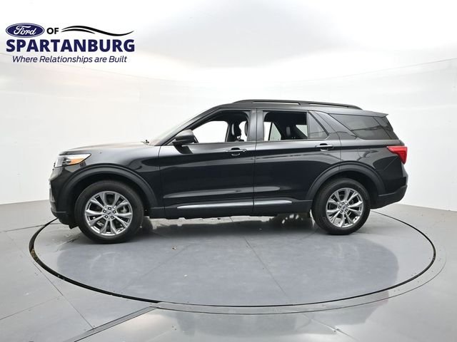 Used 2023 Black Metallic Ford XLT image 3