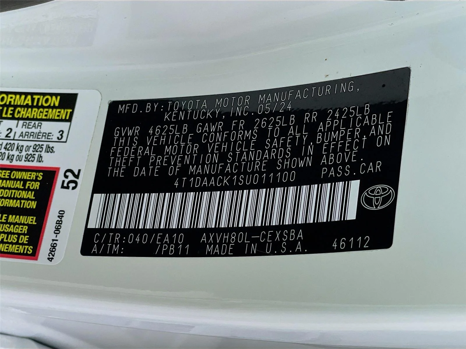 Used 2025 Ice Cap Toyota SE image 35