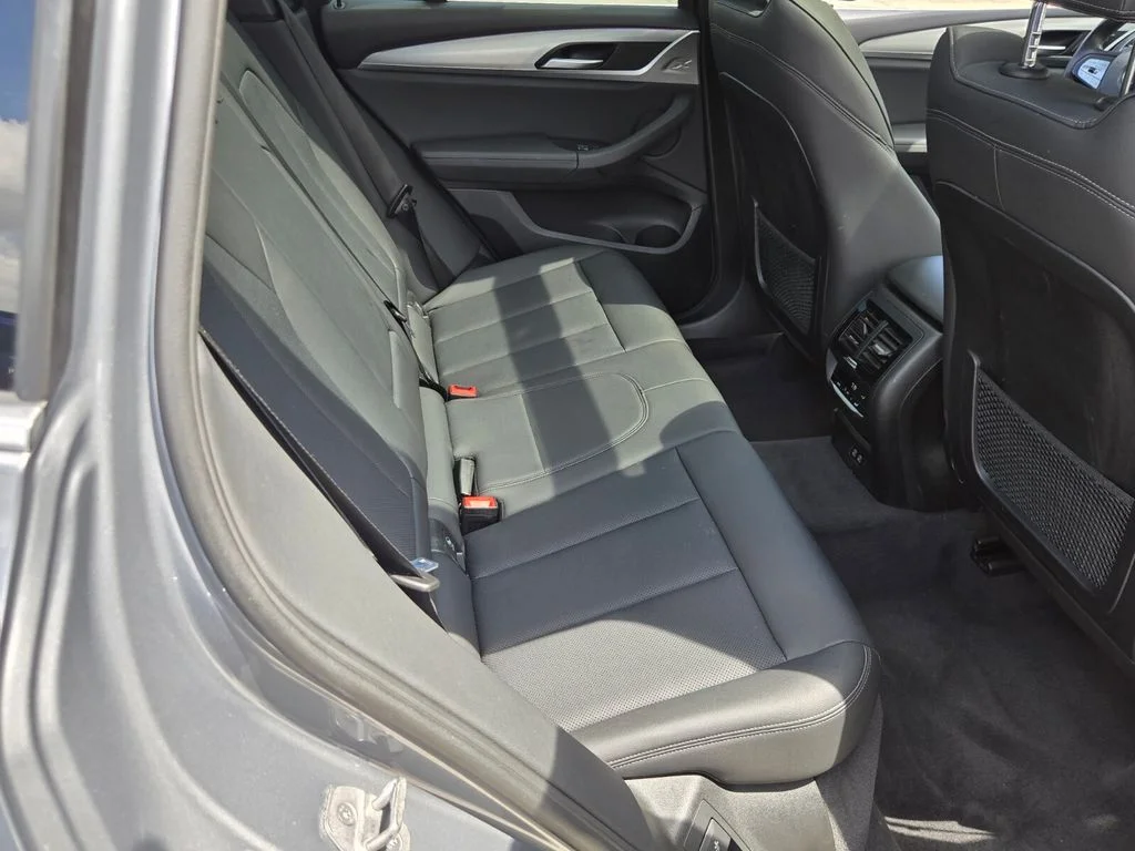 Used 2024 Gray BMW sDrive30i image 17