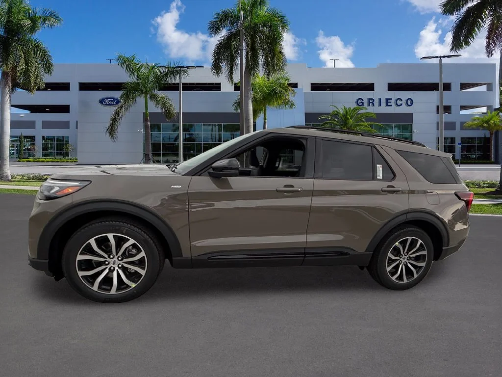 New 2027 Marsh Gray Ford ST-Line image 4
